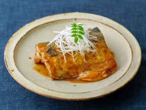 Saba Misoni (Mackerel Simmered in Miso)