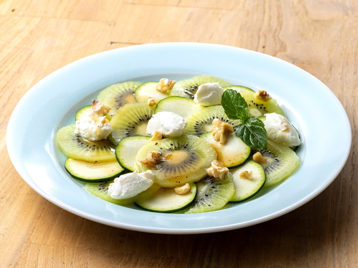 Zucchini_and_Kiwi_Sa